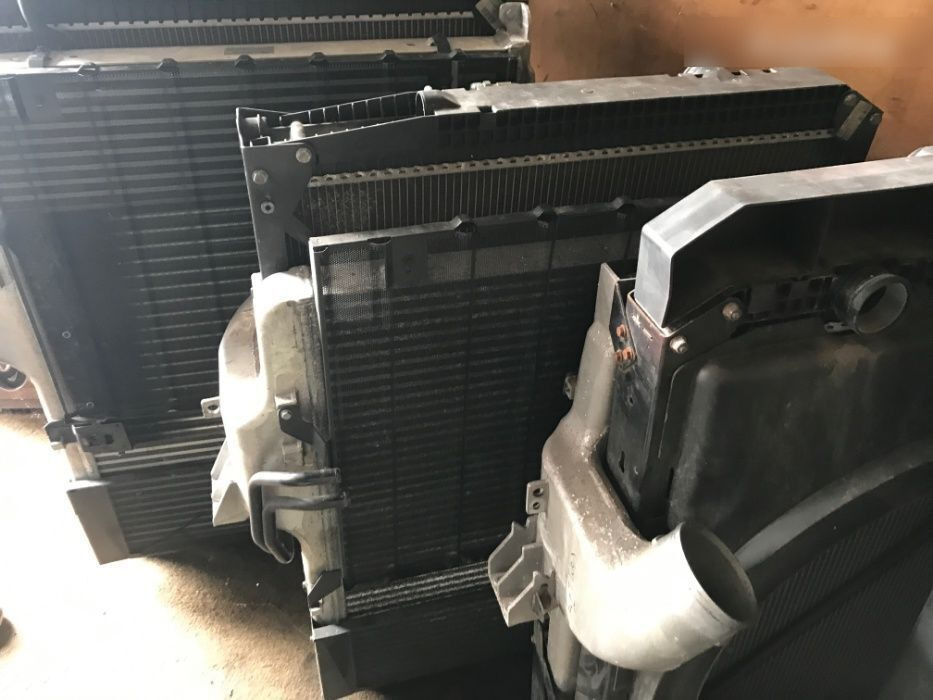 Radiatoare camion din dezmembrari - Kühler für LKW: das Bild 4 Radiatoare camion din dezmembrari - Kühler für LKW: das Bild 4