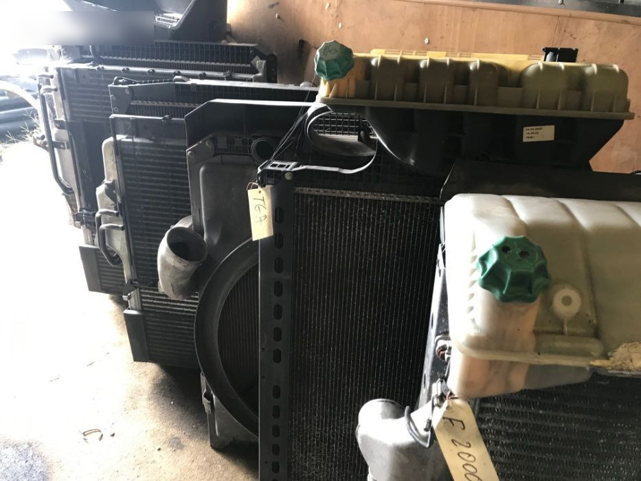 Radiatoare camion din dezmembrari - Kühler für LKW: das Bild 2 Radiatoare camion din dezmembrari - Kühler für LKW: das Bild 2