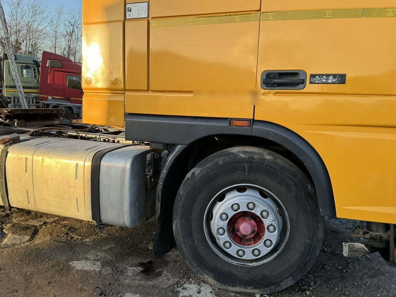 DAF XF95 430 ATI RETARDER EXPORT - Sattelzugmaschine: das Bild 3 DAF XF95 430 ATI RETARDER EXPORT - Sattelzugmaschine: das Bild 3