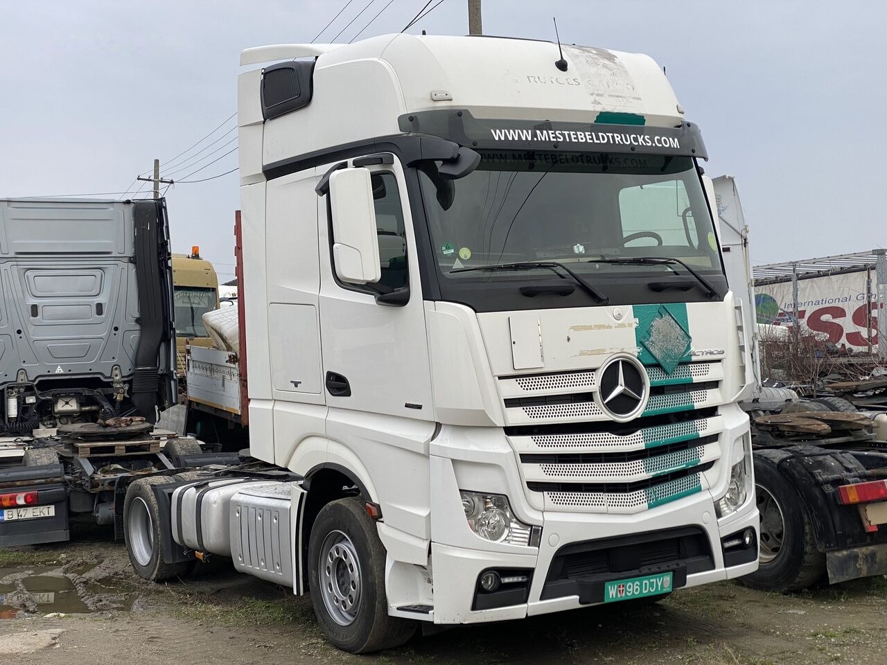 Mercedes-Benz Cap tractor MERCEDES-BENZ TOP Actros 1842 MP4 Klima MegaSpace - Sattelzugmaschine: das Bild 2 Mercedes-Benz Cap tractor MERCEDES-BENZ TOP Actros 1842 MP4 Klima MegaSpace - Sattelzugmaschine: das Bild 2