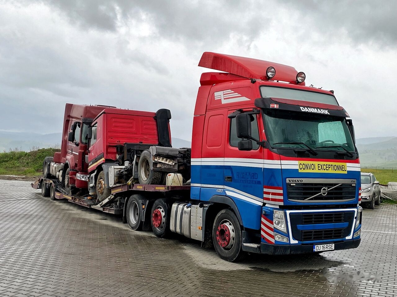 Volvo FH12 420 68T Euro 5 6x2 - Sattelzugmaschine: das Bild 1 Volvo FH12 420 68T Euro 5 6x2 - Sattelzugmaschine: das Bild 1