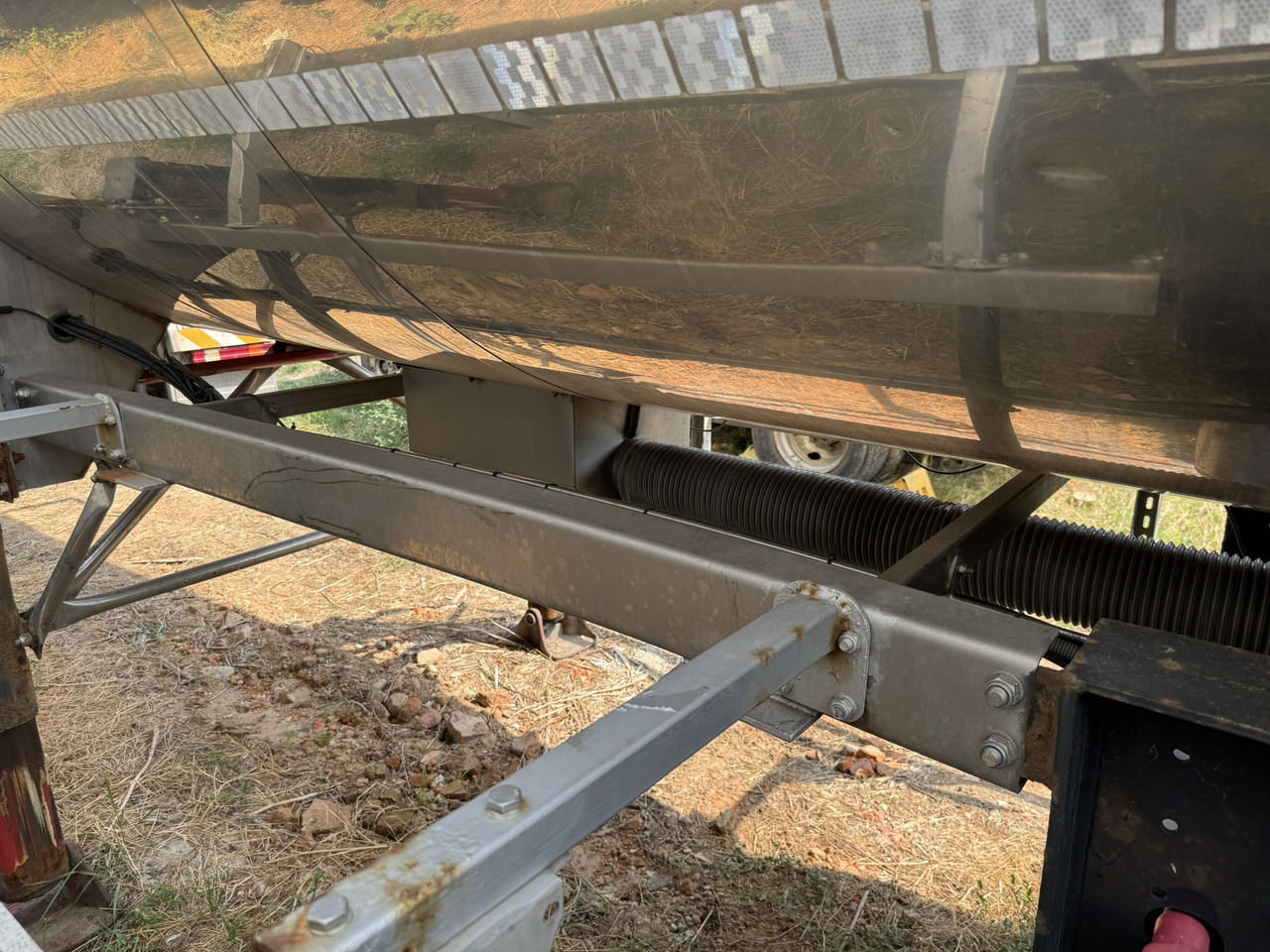 Tankauflieger Für die Beförderung von Lebensmittel, Zustand - NEU Transport lichide ALIMENTARE HLW STA 36 INOX ALIMENTAR AZOR AGRICULTURA: das Bild 9