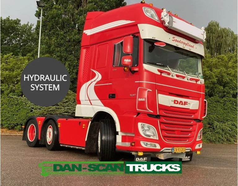 Sattelzugmaschine DAF XF 530 Twensteer Special interior. Full Air suspension Hydr. system: das Bild 12