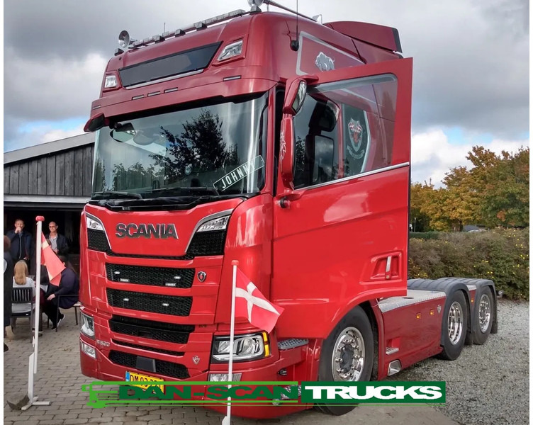 Scania R590 V8 NGS Rear steering 6x2*4. Air / Air suspension. Hydr. system - Sattelzugmaschine: das Bild 1 Scania R590 V8 NGS Rear steering 6x2*4. Air / Air suspension. Hydr. system - Sattelzugmaschine: das Bild 1