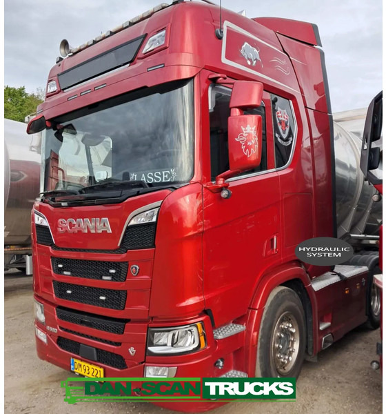 Scania R590 V8 NGS Rear steering 6x2*4. Air / Air suspension. Hydr. system - Sattelzugmaschine: das Bild 3 Scania R590 V8 NGS Rear steering 6x2*4. Air / Air suspension. Hydr. system - Sattelzugmaschine: das Bild 3