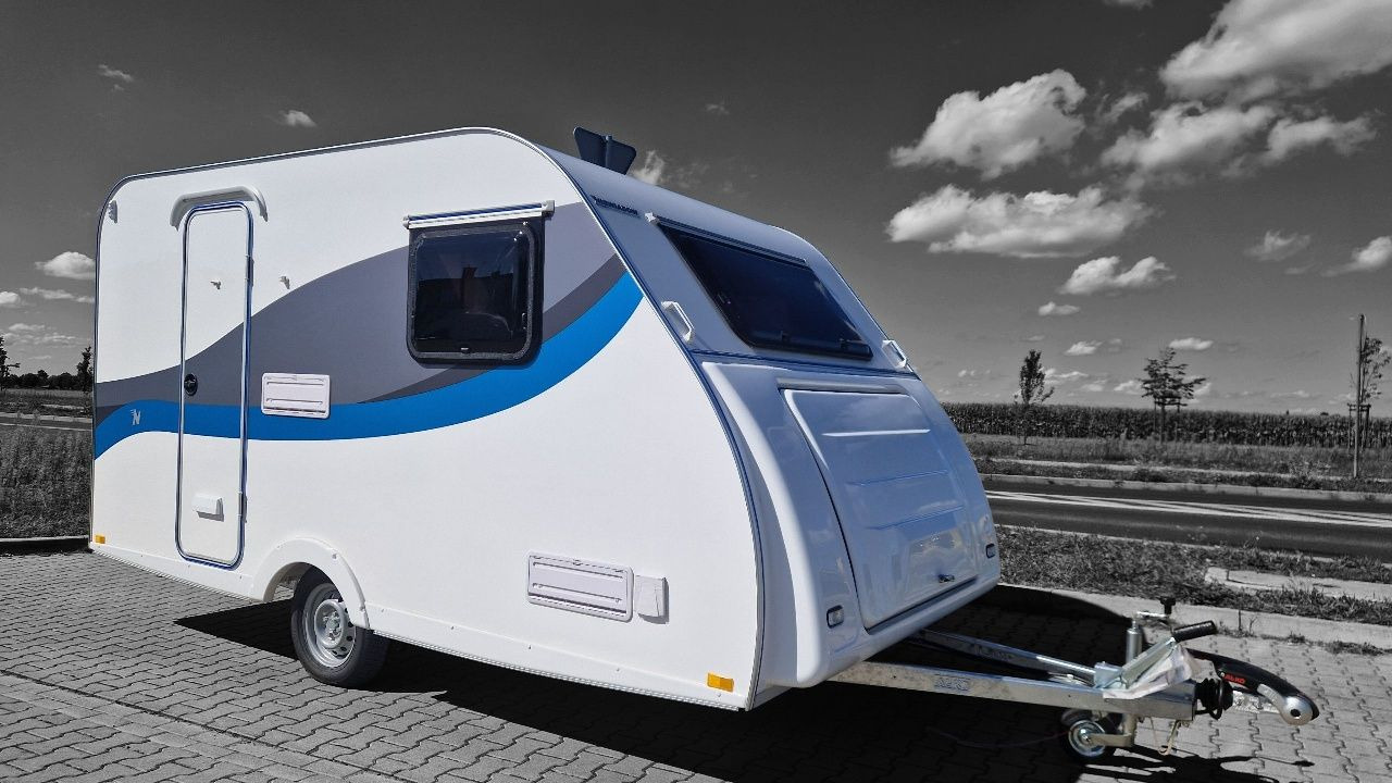 Nowa Przyczepa Kempingowa N-CROSS 2025 bogate wypos. Mega Oferta wyprz - PKW Anhänger: das Bild 1 Nowa Przyczepa Kempingowa N-CROSS 2025 bogate wypos. Mega Oferta wyprz - PKW Anhänger: das Bild 1