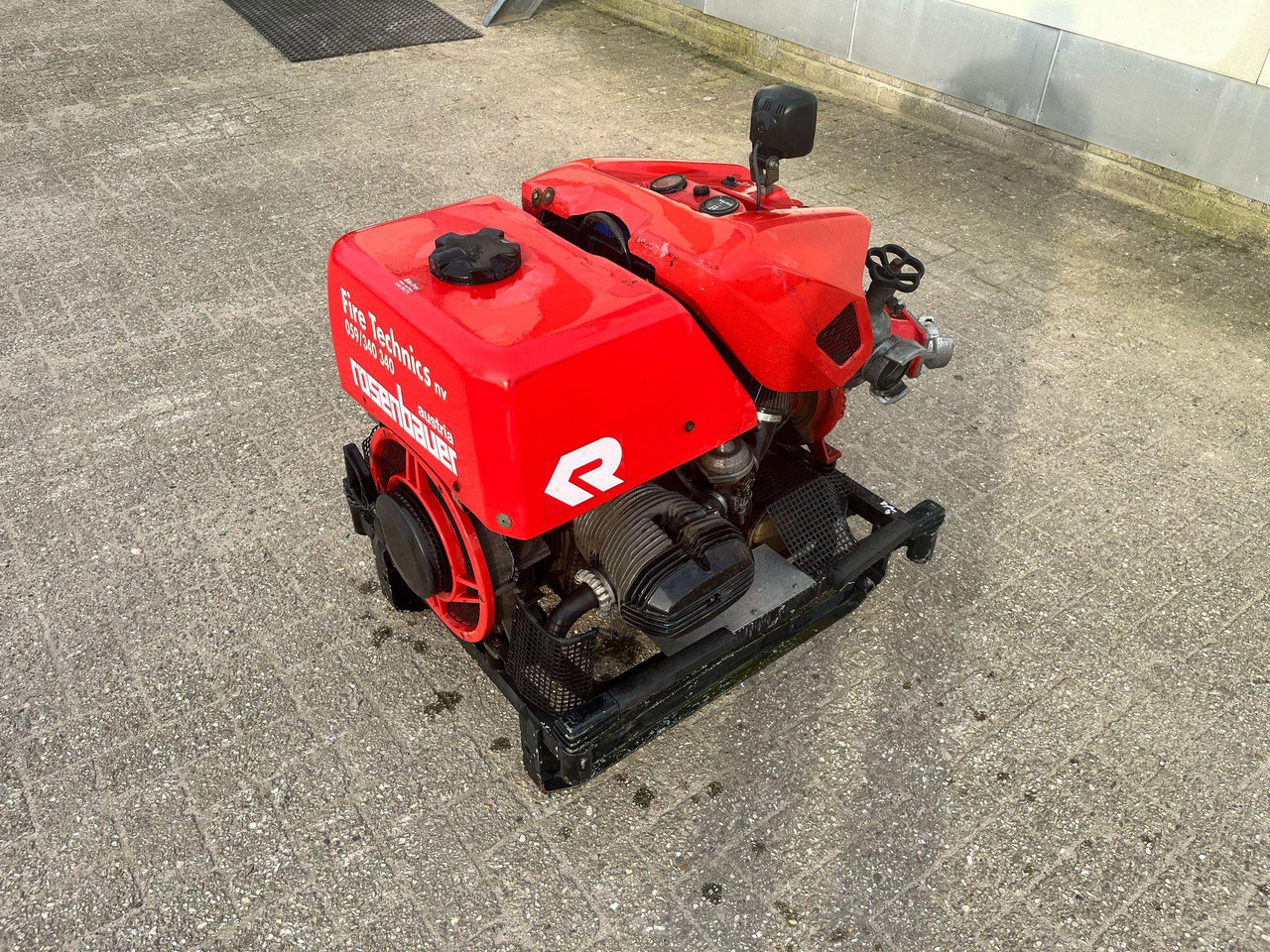 Rosenbauer FP 8/8 - Wasserpumpe: das Bild 1 Rosenbauer FP 8/8 - Wasserpumpe: das Bild 1