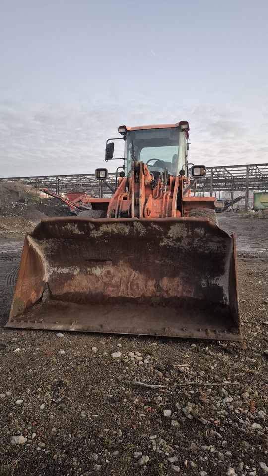 DOOSAN DL250-3 - Radlader: das Bild 4 DOOSAN DL250-3 - Radlader: das Bild 4