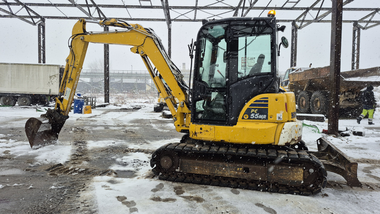 KOMATSU PC55MR-5 E0 - Minibagger: das Bild 3 KOMATSU PC55MR-5 E0 - Minibagger: das Bild 3