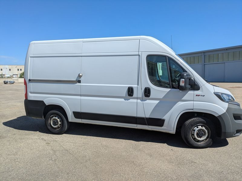 Furgone FIAT Ducato - 2021 furgone alto corto (L3H3) - Kastenwagen: das Bild 2 Furgone FIAT Ducato - 2021 furgone alto corto (L3H3) - Kastenwagen: das Bild 2