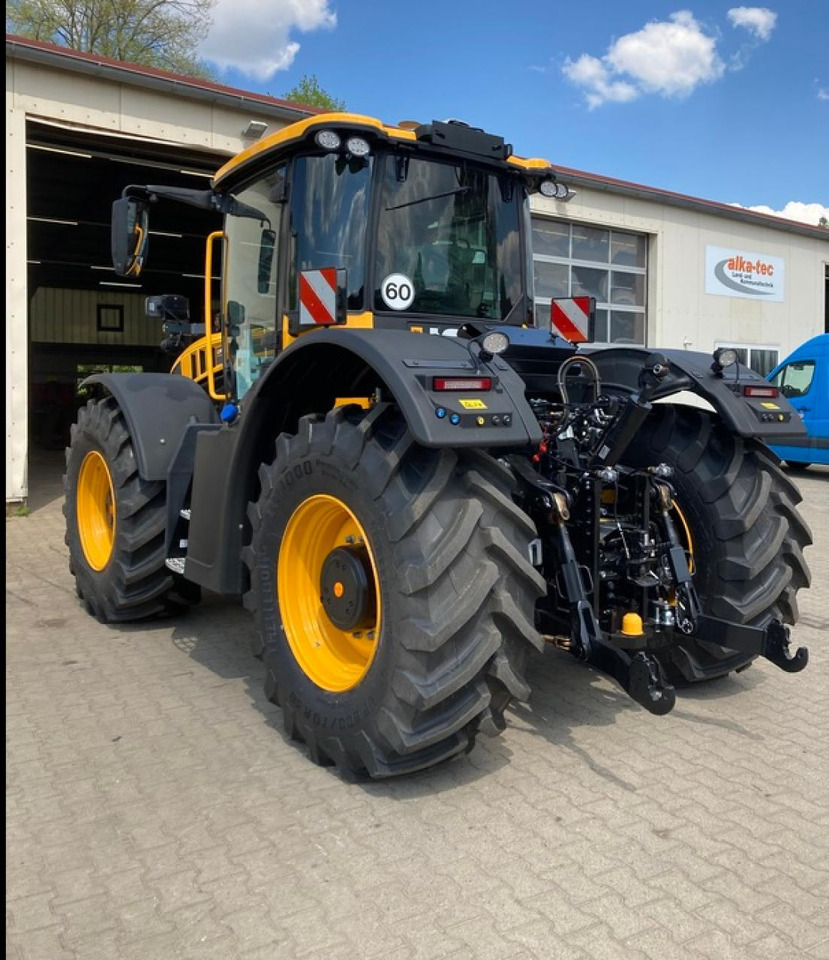 JCB FASTRAC 4220 - Traktor: das Bild 3 JCB FASTRAC 4220 - Traktor: das Bild 3