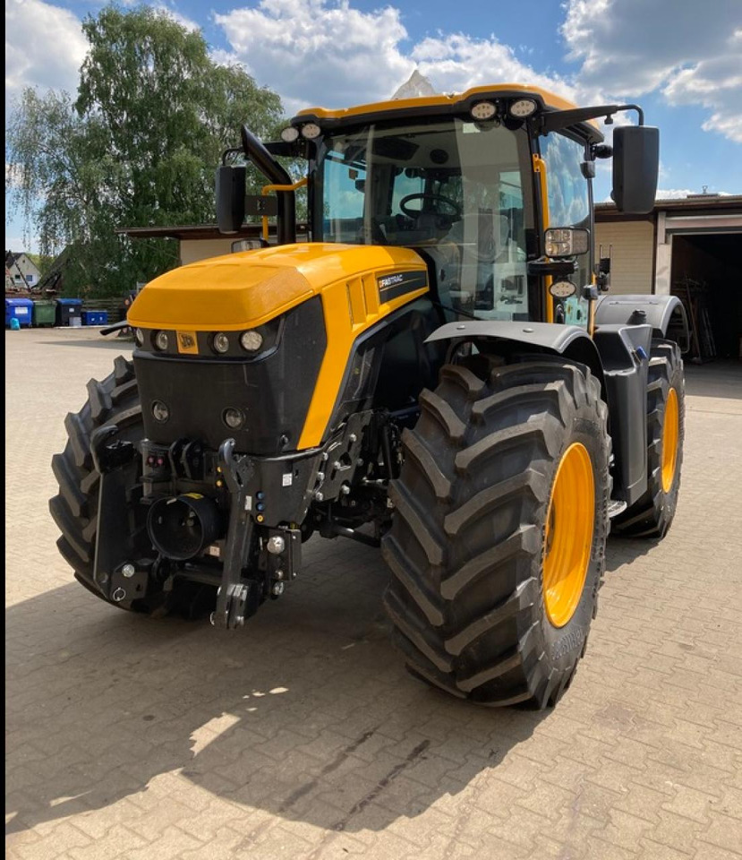 JCB FASTRAC 4220 - Traktor: das Bild 2 JCB FASTRAC 4220 - Traktor: das Bild 2