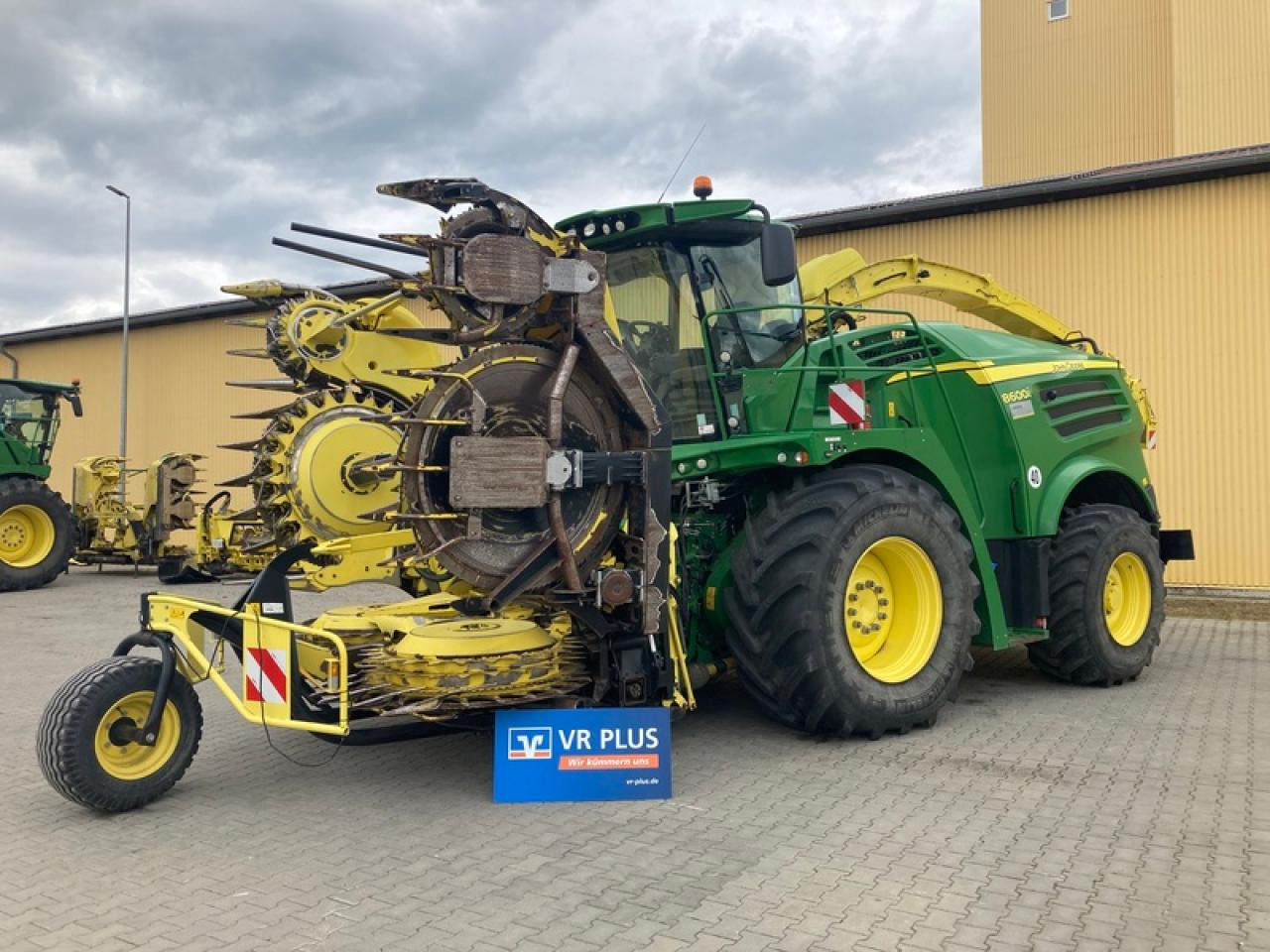 John Deere 8600 I - Feldhäcksler: das Bild 1 John Deere 8600 I - Feldhäcksler: das Bild 1
