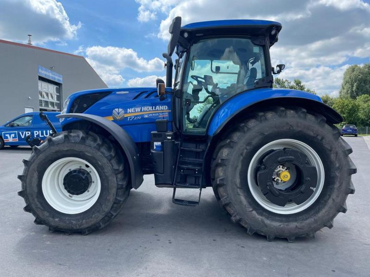 New Holland T 7.270 AUTOCOMMAND - Traktor: das Bild 2 New Holland T 7.270 AUTOCOMMAND - Traktor: das Bild 2