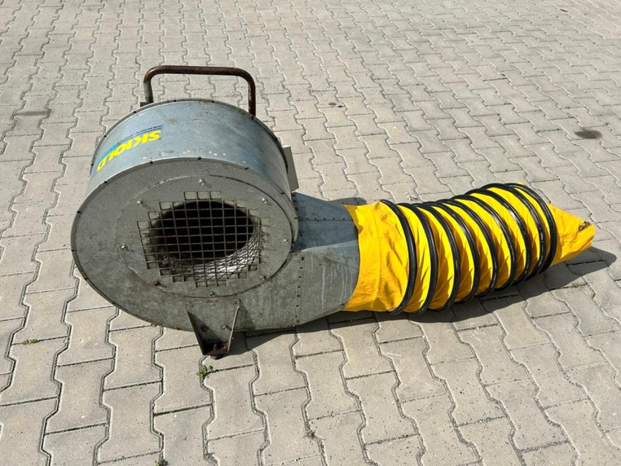 STROHGEBLÄSE - Fütterungstechnik: das Bild 2 STROHGEBLÄSE - Fütterungstechnik: das Bild 2
