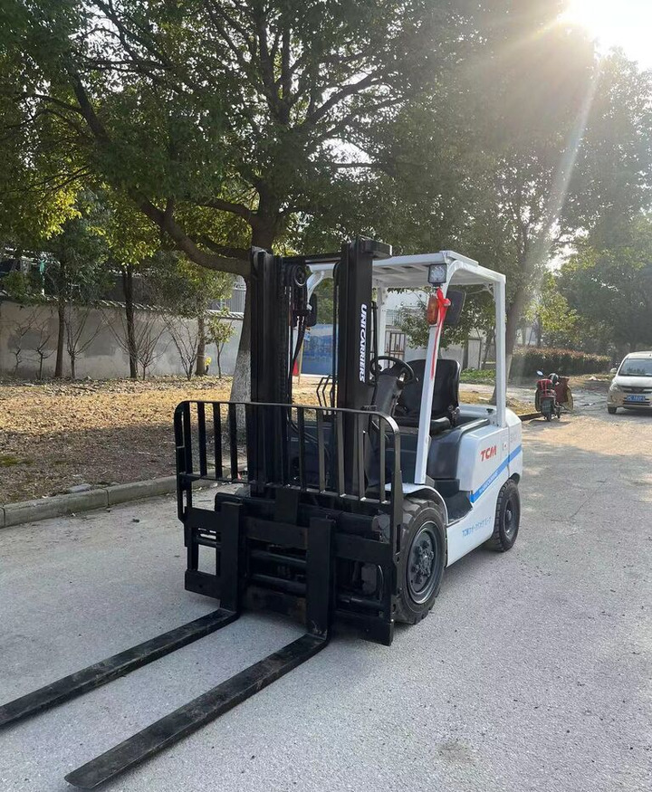 TCM FD30 FD50 FD100 FD80 3ton 5ton - Dieselstapler: das Bild 3 TCM FD30 FD50 FD100 FD80 3ton 5ton - Dieselstapler: das Bild 3