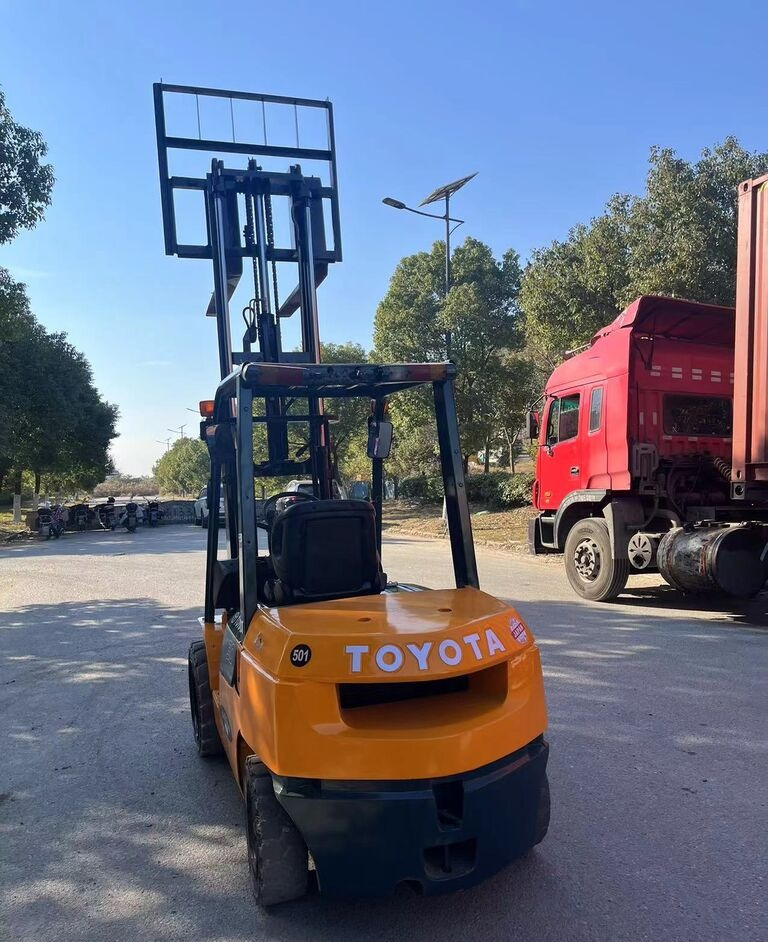 Toyota Made in Japan 7FD30 3ton 5ton 7FD50 for sale - Dieselstapler: das Bild 4 Toyota Made in Japan 7FD30 3ton 5ton 7FD50 for sale - Dieselstapler: das Bild 4