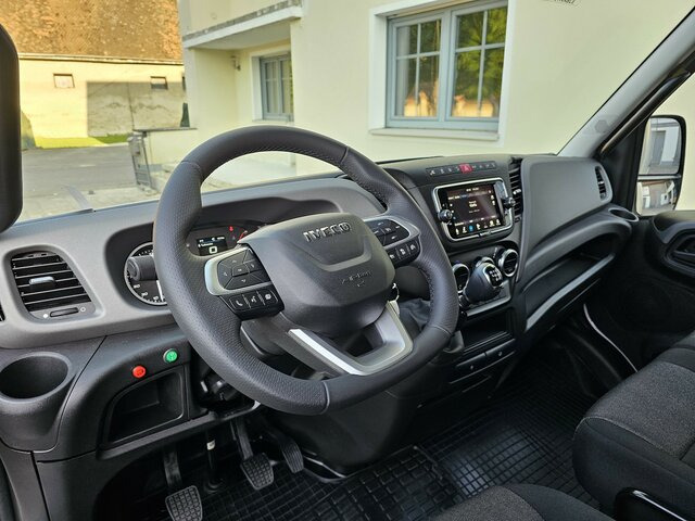 IVECO Daily 35S18 3.0 Koffer LBW Bär ACC LED sofort! - Koffer Transporter: das Bild 5 IVECO Daily 35S18 3.0 Koffer LBW Bär ACC LED sofort! - Koffer Transporter: das Bild 5