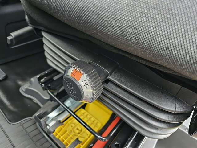 IVECO Daily 35S18HA8V DOKA Hi-Matic 12m³ L2H2 7 Sitze... - Kastenwagen, Transporter mit Doppelkabine: das Bild 3 IVECO Daily 35S18HA8V DOKA Hi-Matic 12m³ L2H2 7 Sitze... - Kastenwagen, Transporter mit Doppelkabine: das Bild 3