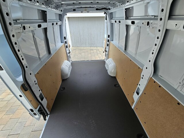 Kastenwagen RENAULT Master L3H2 dci 150 3,5t PRO+ Navi PDC: das Bild 30