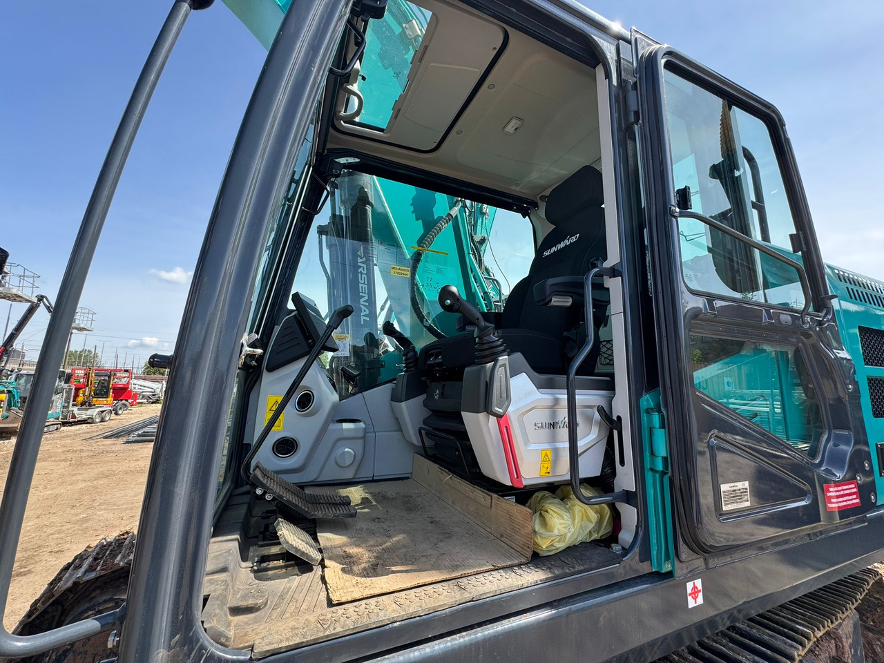 Bagger, Zustand - NEU Sunward SWE215F-5A: das Bild 8