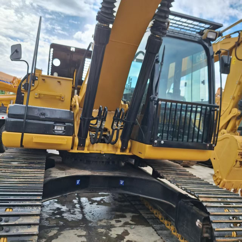CAT 320D2 Excavator - Kettenbagger: das Bild 3 CAT 320D2 Excavator - Kettenbagger: das Bild 3