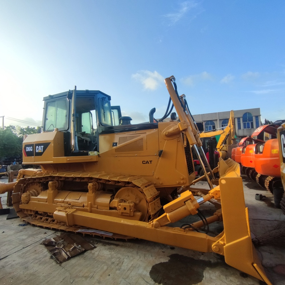 Bulldozer CAT D6G Bulldozer: das Bild 6