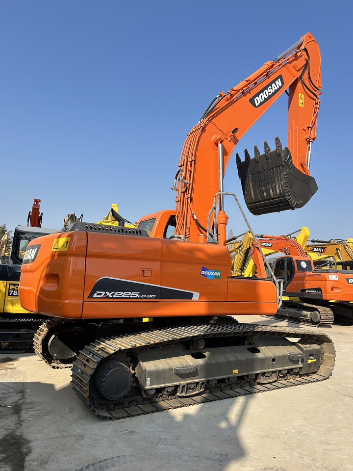 DOOSAN Doosan DX225LC Crawler excavator - Kettenbagger: das Bild 1 DOOSAN Doosan DX225LC Crawler excavator - Kettenbagger: das Bild 1