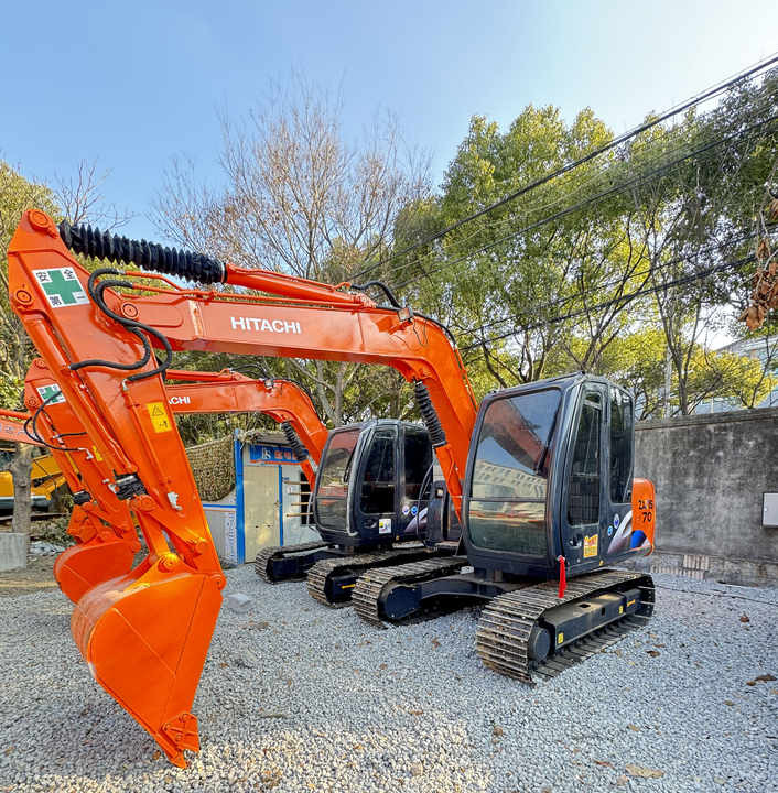 Good Condition Original HITACHI ZX70 Crawler Excavator ZX70 ZX120 Second Hand Tracked Digger - Kettenbagger: das Bild 2 Good Condition Original HITACHI ZX70 Crawler Excavator ZX70 ZX120 Second Hand Tracked Digger - Kettenbagger: das Bild 2