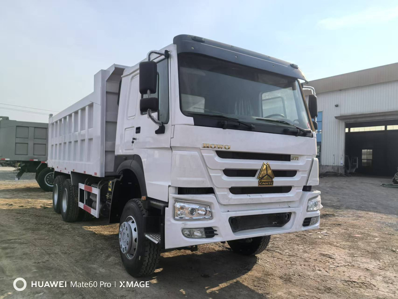 HOWO Howo 371 Used Dump Truck 6x4 - Kipper: das Bild 2 HOWO Howo 371 Used Dump Truck 6x4 - Kipper: das Bild 2