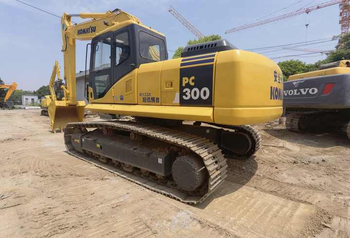 Komatsu PC300-7 excavator - Kettenbagger: das Bild 4 Komatsu PC300-7 excavator - Kettenbagger: das Bild 4