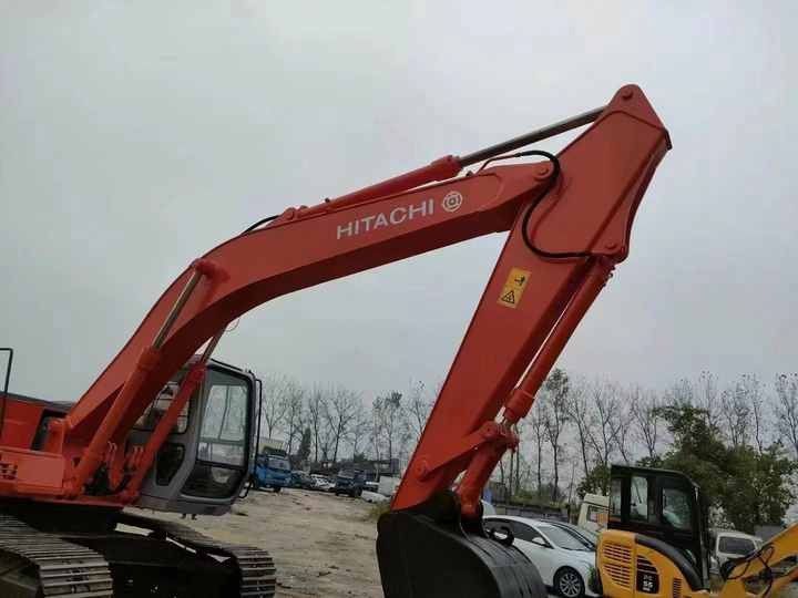 Second hand Hitachi ZX200-3 ZX200-3G ZX200-5G ZX210 ZX240 excavator used hitachi excavator in stock - Bagger: das Bild 4 Second hand Hitachi ZX200-3 ZX200-3G ZX200-5G ZX210 ZX240 excavator used hitachi excavator in stock - Bagger: das Bild 4