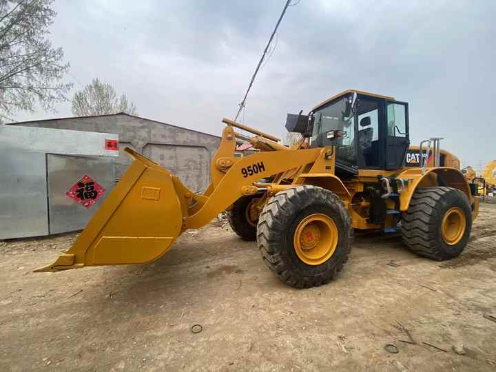 Second-hand loader Caterpillar CAT 950H Used Loader Sell used or second hand wheel loader - Radlader: das Bild 2 Second-hand loader Caterpillar CAT 950H Used Loader Sell used or second hand wheel loader - Radlader: das Bild 2