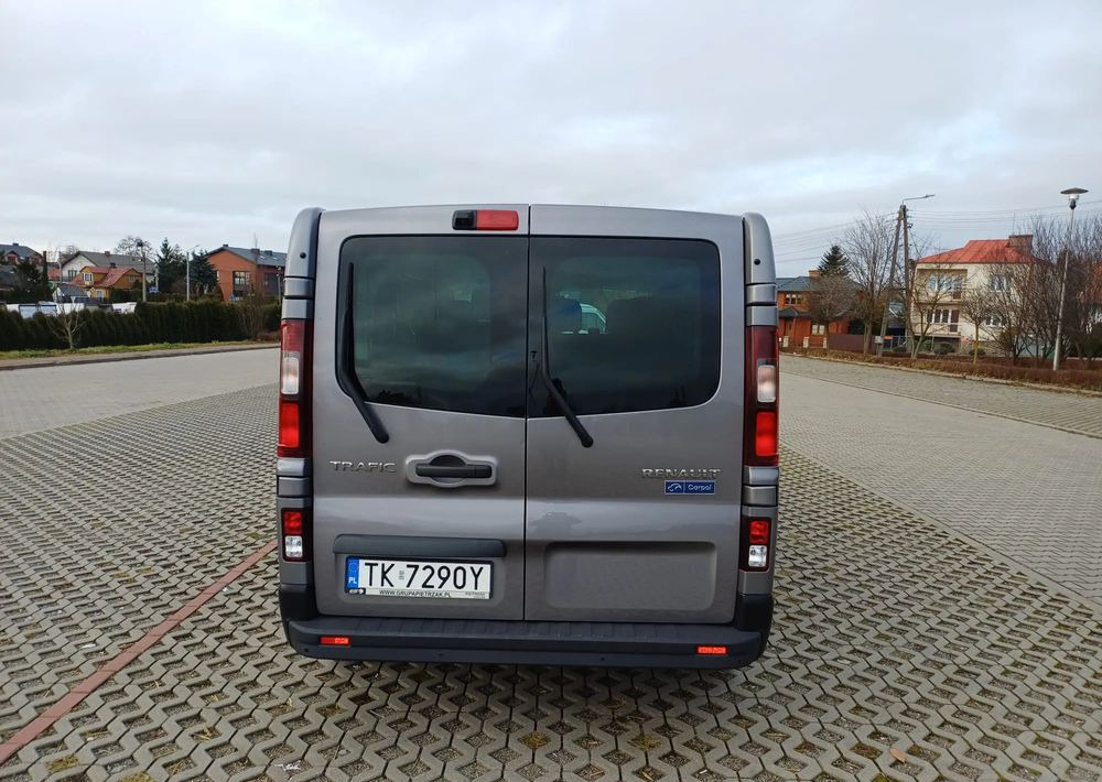 Renault Trafic 2.0 dCi Escapade EDC - Kleinbus, Personentransporter: das Bild 4 Renault Trafic 2.0 dCi Escapade EDC - Kleinbus, Personentransporter: das Bild 4