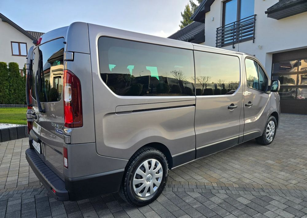 Renault Trafic Grand SpaceClass 2.0 dCi EDC - PKW: das Bild 5 Renault Trafic Grand SpaceClass 2.0 dCi EDC - PKW: das Bild 5