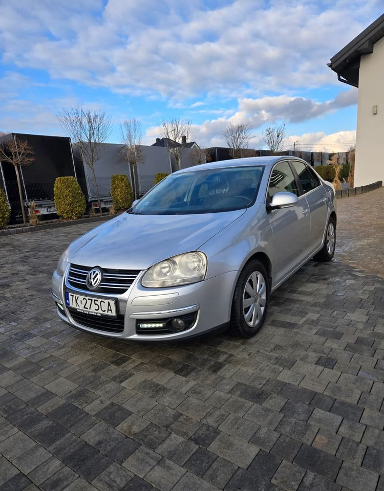 Volkswagen Jetta 2.0 TDI Sportline - Limousine: das Bild 2 Volkswagen Jetta 2.0 TDI Sportline - Limousine: das Bild 2