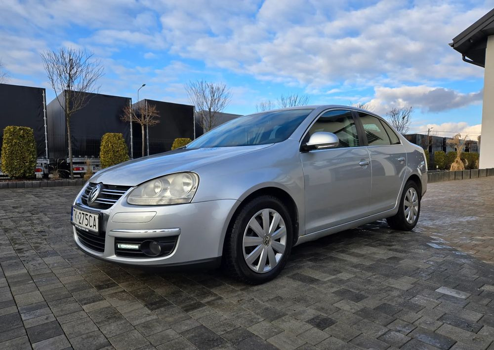 Volkswagen Jetta 2.0 TDI Sportline - Limousine: das Bild 4 Volkswagen Jetta 2.0 TDI Sportline - Limousine: das Bild 4