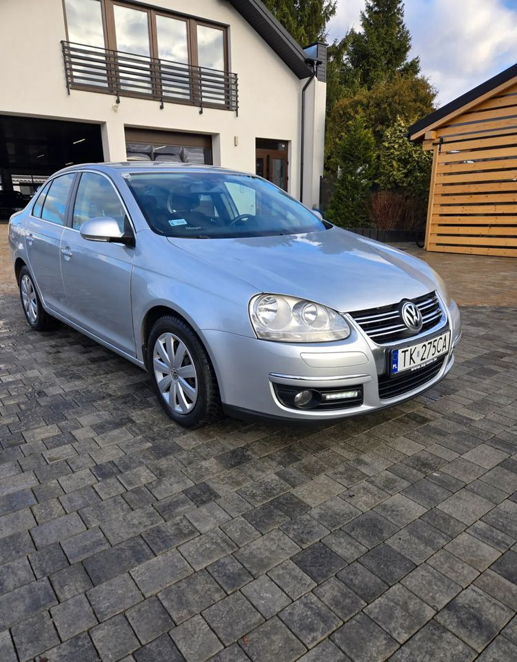 Volkswagen Jetta 2.0 TDI Sportline - Limousine: das Bild 3 Volkswagen Jetta 2.0 TDI Sportline - Limousine: das Bild 3
