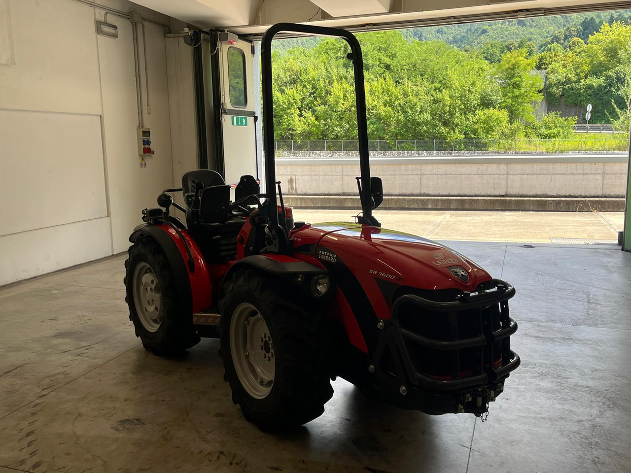 ANTONIO CARRARO INFINITY SR 7600 - Traktor: das Bild 4 ANTONIO CARRARO INFINITY SR 7600 - Traktor: das Bild 4