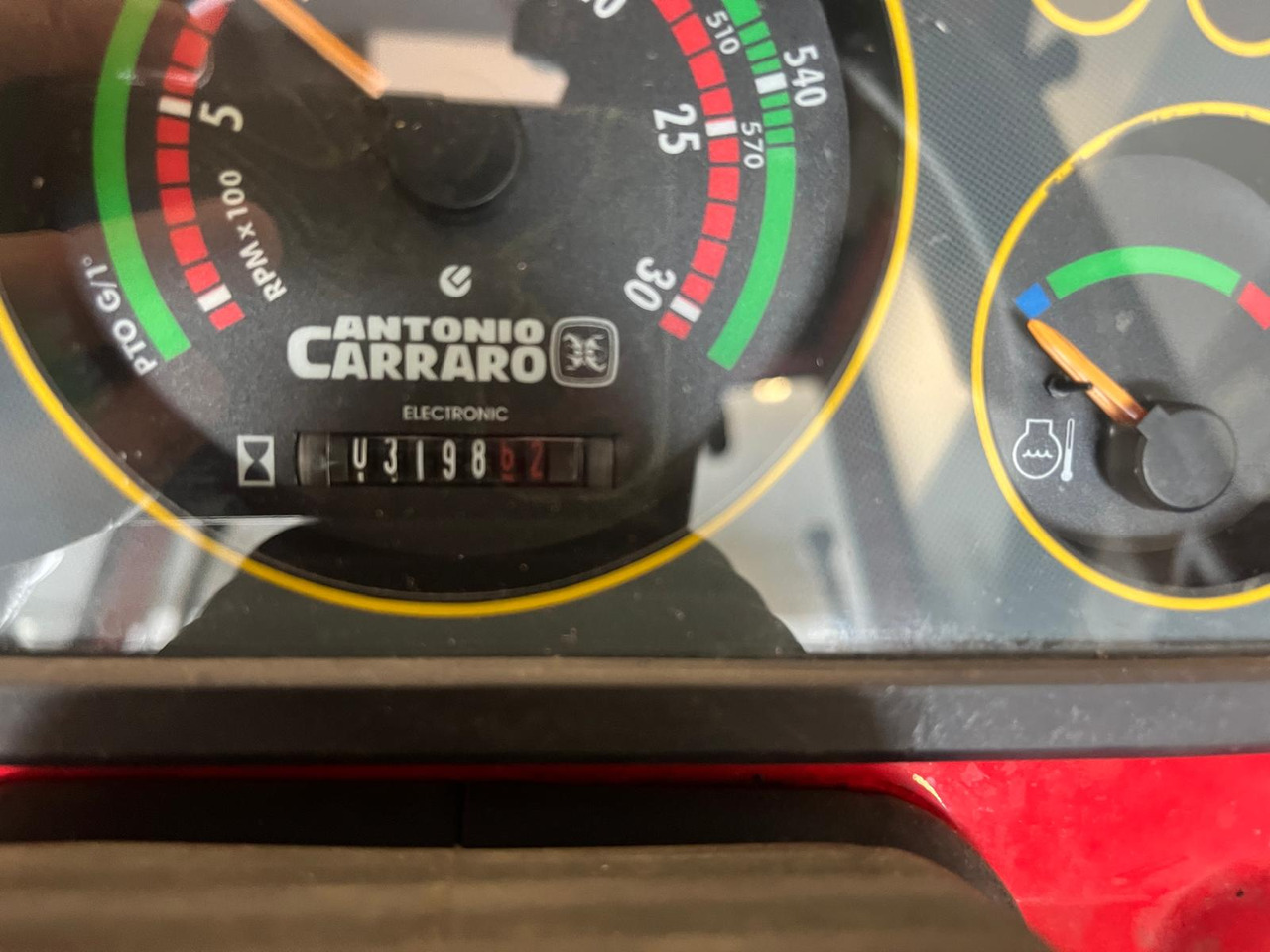 Traktor ANTONIO CARRARO SRX 9400: das Bild 9 Traktor ANTONIO CARRARO SRX 9400: das Bild 9