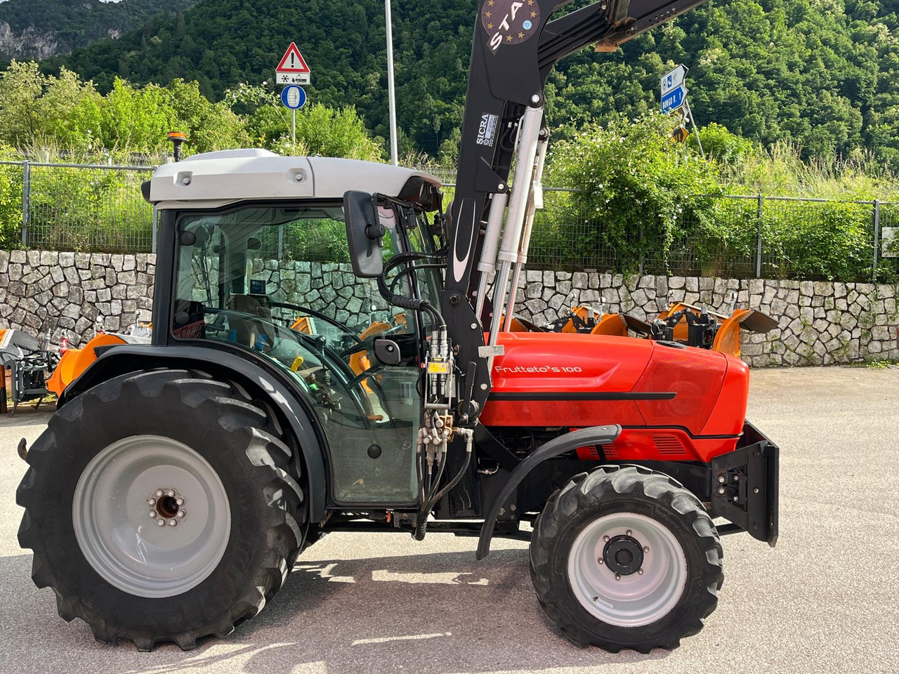 SAME FRUTTETO S 100 – CARICATORE - Traktor: das Bild 5 SAME FRUTTETO S 100 – CARICATORE - Traktor: das Bild 5