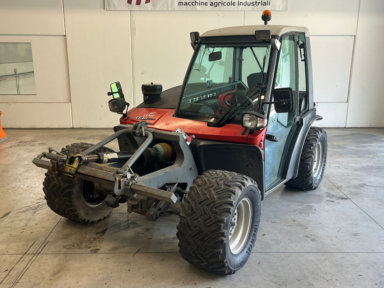 TRATTORE AEBI TT 270 - Traktor: das Bild 2 TRATTORE AEBI TT 270 - Traktor: das Bild 2