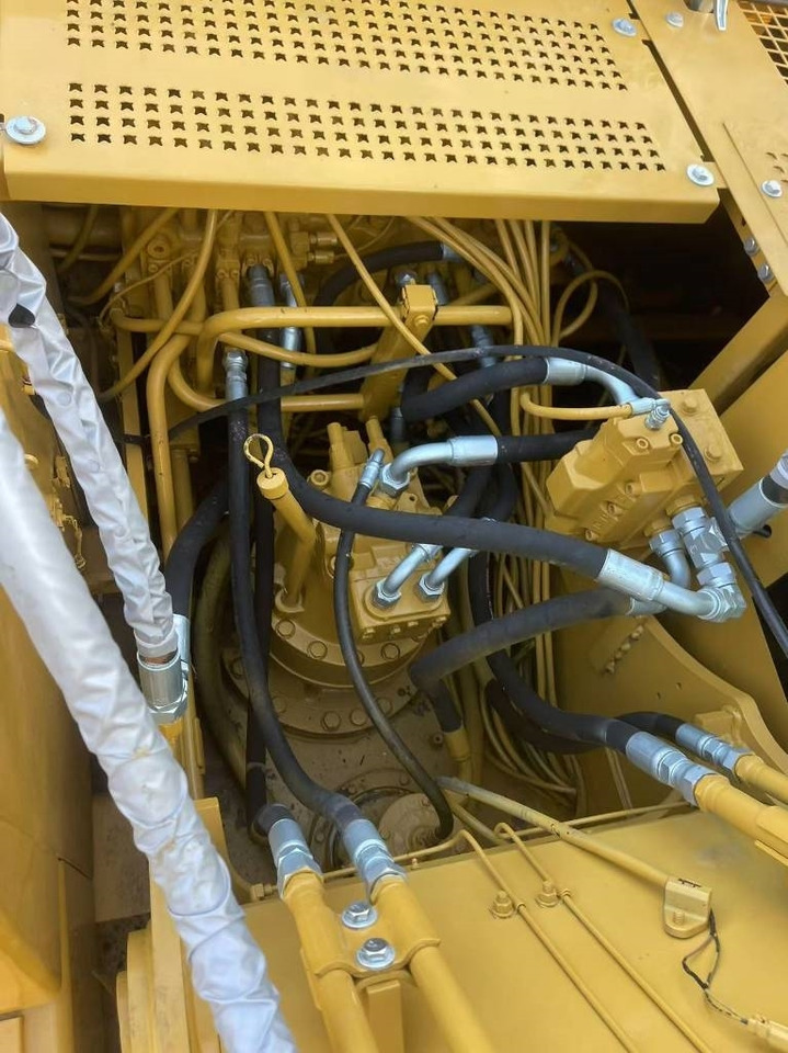 CAT 320 B - Kettenbagger: das Bild 2 CAT 320 B - Kettenbagger: das Bild 2