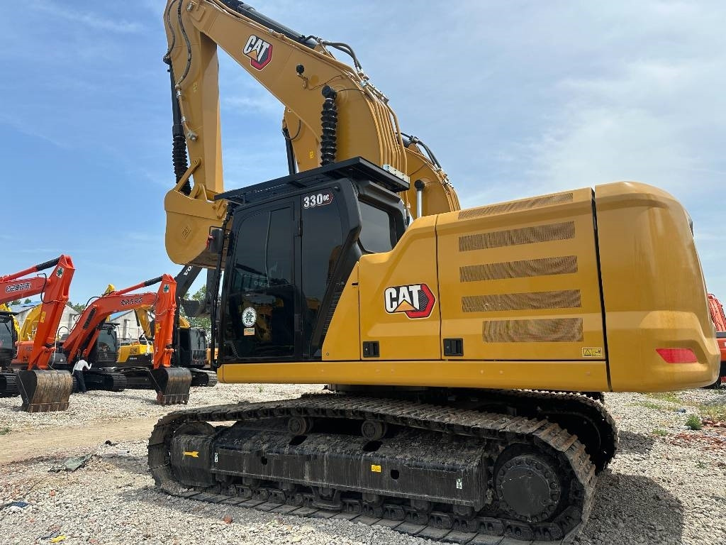 CAT 330 - Umschlagbagger: das Bild 3 CAT 330 - Umschlagbagger: das Bild 3