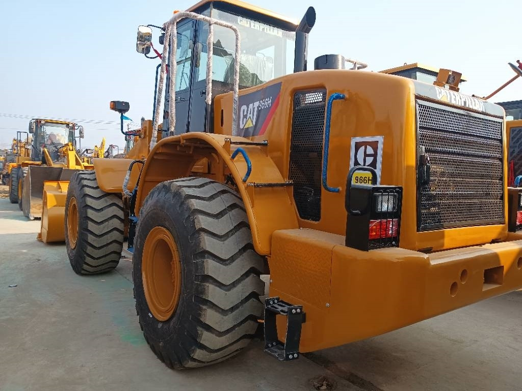 CAT 966 H - Radlader: das Bild 2 CAT 966 H - Radlader: das Bild 2