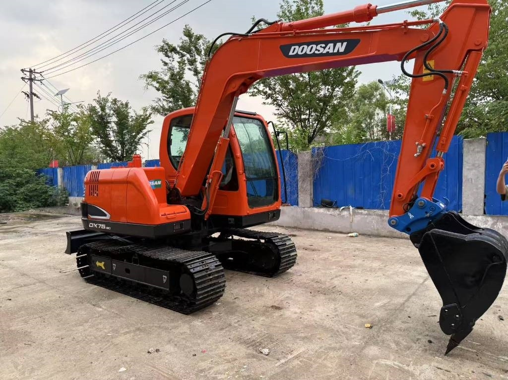 Doosan DX 75 - Kettenbagger: das Bild 4 Doosan DX 75 - Kettenbagger: das Bild 4