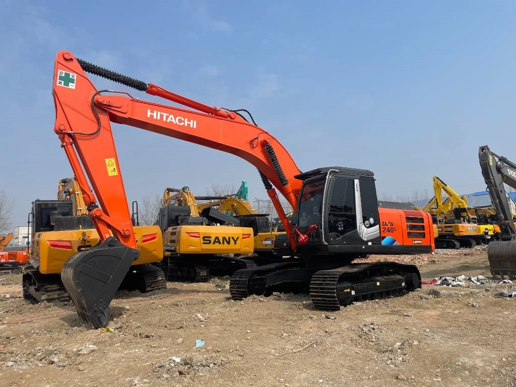 Hitachi ZX 240 - Kettenbagger: das Bild 4 Hitachi ZX 240 - Kettenbagger: das Bild 4