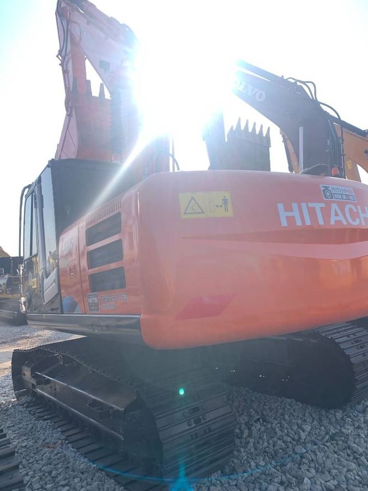 Hitachi Zaxis 200 LC - Kettenbagger: das Bild 5 Hitachi Zaxis 200 LC - Kettenbagger: das Bild 5