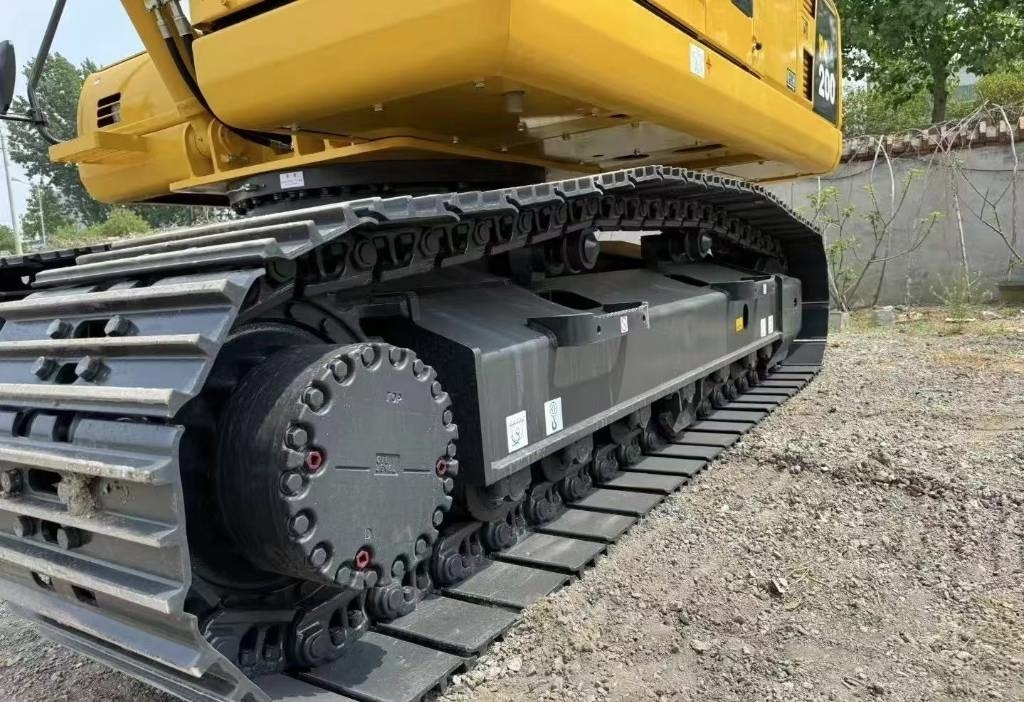 Komatsu PC 200-8 - Kettenbagger: das Bild 4 Komatsu PC 200-8 - Kettenbagger: das Bild 4