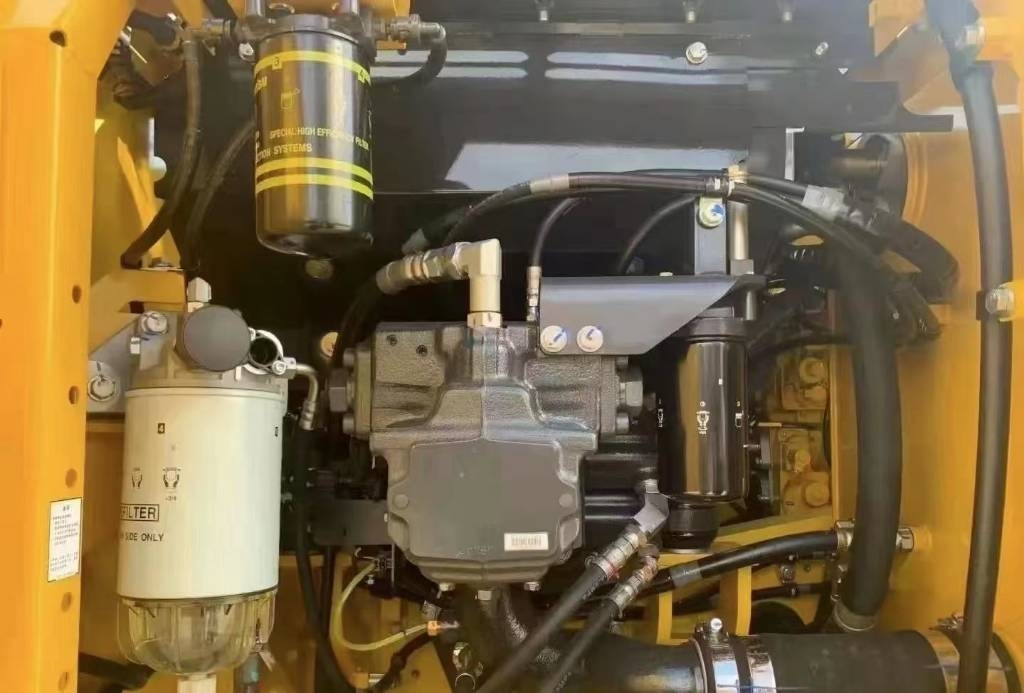 Komatsu PC 200-8 - Kettenbagger: das Bild 5 Komatsu PC 200-8 - Kettenbagger: das Bild 5